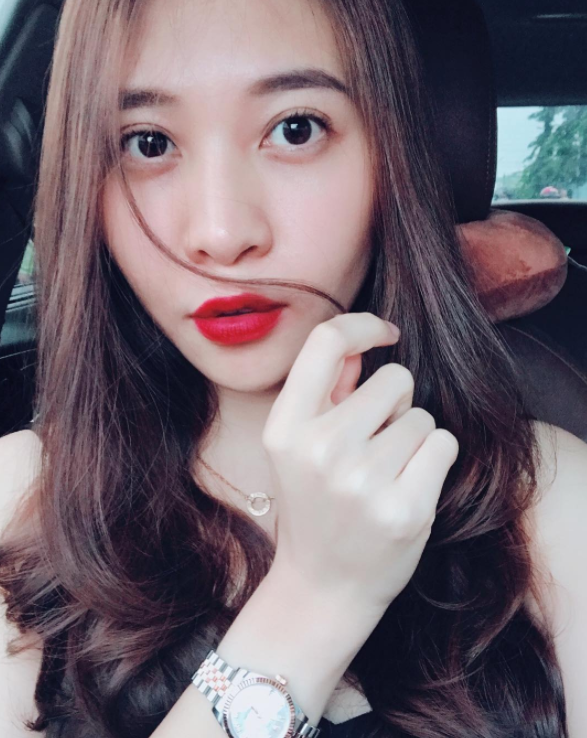 sau ha vi co gai xinh dep nay la tinh moi cua cuong do la