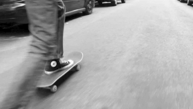 converse thuong hieu lam nen thanh cong nho hon 100 nam bao thu