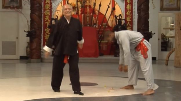 vo su vinh xuan london toi khong nhan ra flores dung the vo nao cua vinh xuan