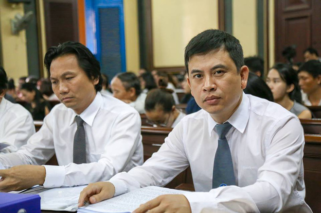 luat su bao ve ong cao toan my ai cung co the kien nghi dinh chi vu an nhung quyet dinh la cua co quan tham quyen