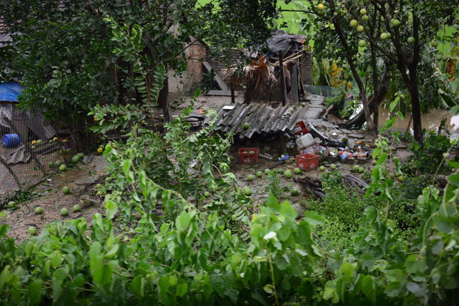 nhieu chuyen tau bi anh huong phai dung chuyen khi con bao so 2 di qua