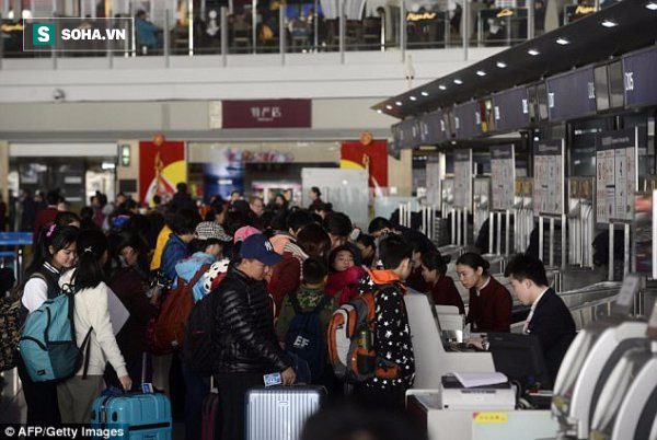 khien ca chuyen bay cat canh cham hon 5 tieng dong ho vi cho rang tre con duoc mien phi