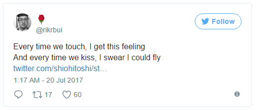 su that dang sau buc hinh con vit tan chay tren xe o to khien cu dan mang day song