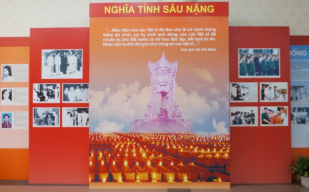 ton vinh va tri an cac anh hung liet si va nguoi co cong qua 70 nam den on dap nghia