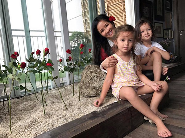 can canh biet thu trieu usd tai san hiem hoi hong nhung cong khai