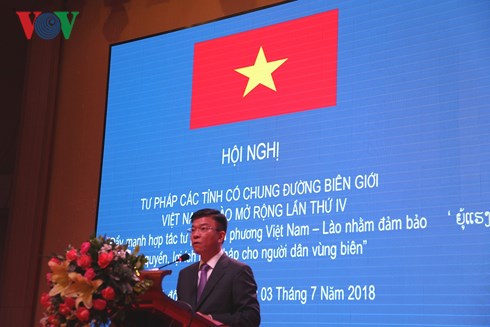 viet nam va lao hop tac dam bao quyen loi cho nguoi dan vung bien
