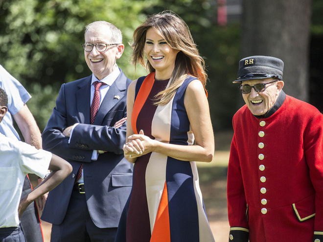 de nhat phu nhan tong thong my lo ve yeu kieu trong chuyen cong du vuong quoc anh