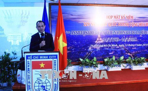 chu tich nuoc dien mung quoc khanh cong hoa phap 147