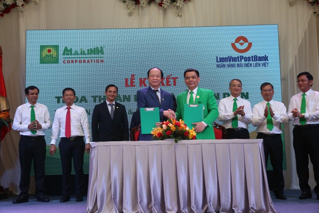 lienvietpostbank hop tac toan dien voi tap doan mai linh