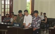 xin quan he xong nam thanh nien de cho 2 ban than hiep dam nguoi yeu 17 tuoi