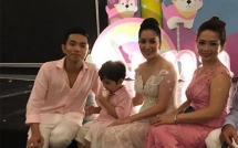 Nhan sắc trẻ trung không thua kém con dâu của mẹ chồng Khánh Thi