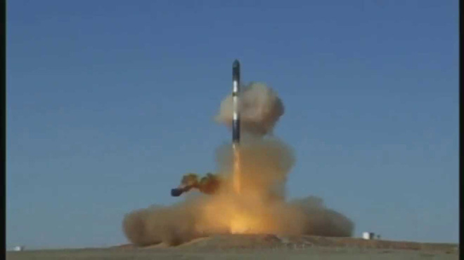 la chan hat nhan nga tung suyt sup do tt boris yeltsin ngoi tren dong lua nhu the nao