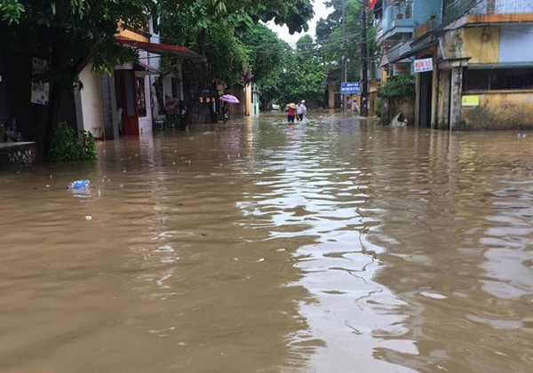 yen bai 10 nguoi chet va mat tich do mua lu nhieu xa bi chia cat