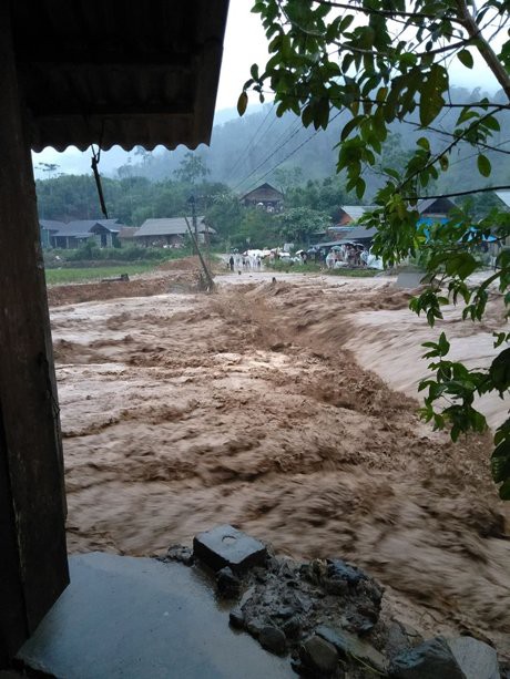 mua lu lam 8 nguoi chet o yen bai da truc vot duoc thi the bi thu xa