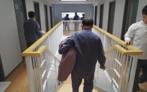 Cách Hàn Quốc chống stress cho người nghiện việc: Vào 'nhà tù' resort, cấm dùng điện thoại, email và bị giam trong phòng suốt 20 tiếng