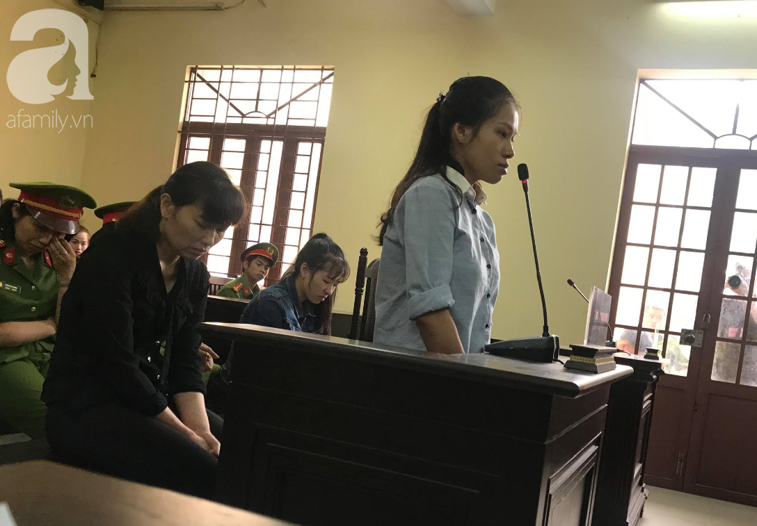 nhieu phu huynh mat binh tinh bat khoc khi du phien toa xu 3 bao mau truong mam xanh bao hanh tre