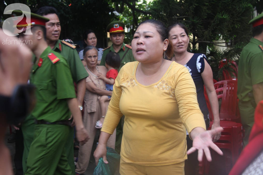 nhieu phu huynh mat binh tinh bat khoc khi du phien toa xu 3 bao mau truong mam xanh bao hanh tre