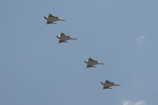 thi truong tiem kich secondhand noi song khi kfir tc10 israel thuc chien cung f 16 my