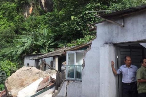 quang ninh da lo lan vao nha dan khien mot thanh nien tu vong