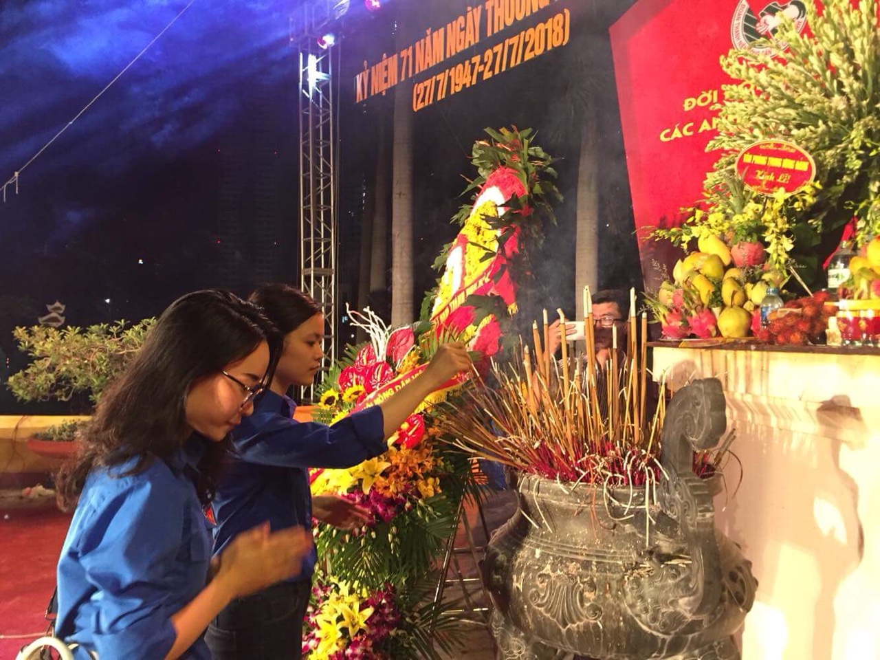 thap nen tri an cac anh hung liet si tai ha noi