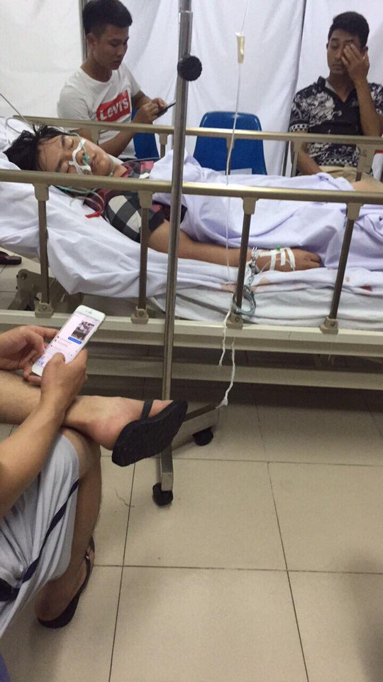 cuu song u40 uong 6 vi thuoc ngu sau khi giet me doi nuoc nong roi sat hai anh