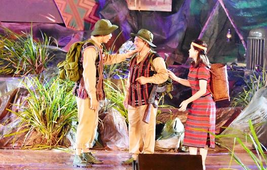 truong son dong goi truong son tay duong qua a luoi ky uc mot thoi oanh liet hao hung