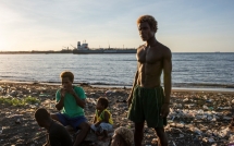 dao quoc nam thai binh duong vat lon trong vong xoay giua trung quoc va dong minh my