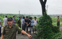 ha noi bang hoang phat hien nam thanh nien tu vong canh chiec xe may ben goc cay