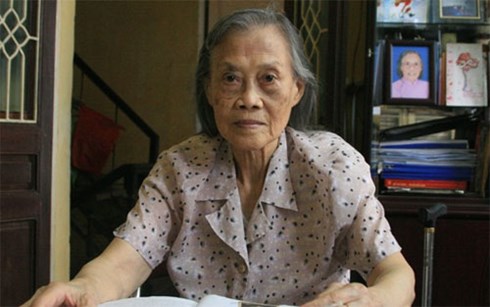 nguoi phu nu keo co trong ngay doc lap dau tien cua dan toc