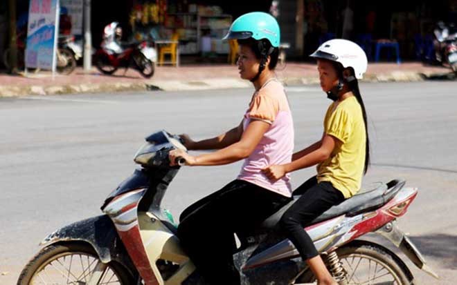 thiet ke mu bao hiem cho phu nu dan toc bai toan kho cho nha san xuat