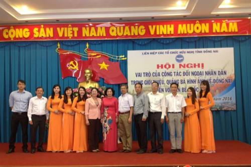vai tro doi ngoai nhan dan trong gioi thieu quang ba hinh anh ve dong nai
