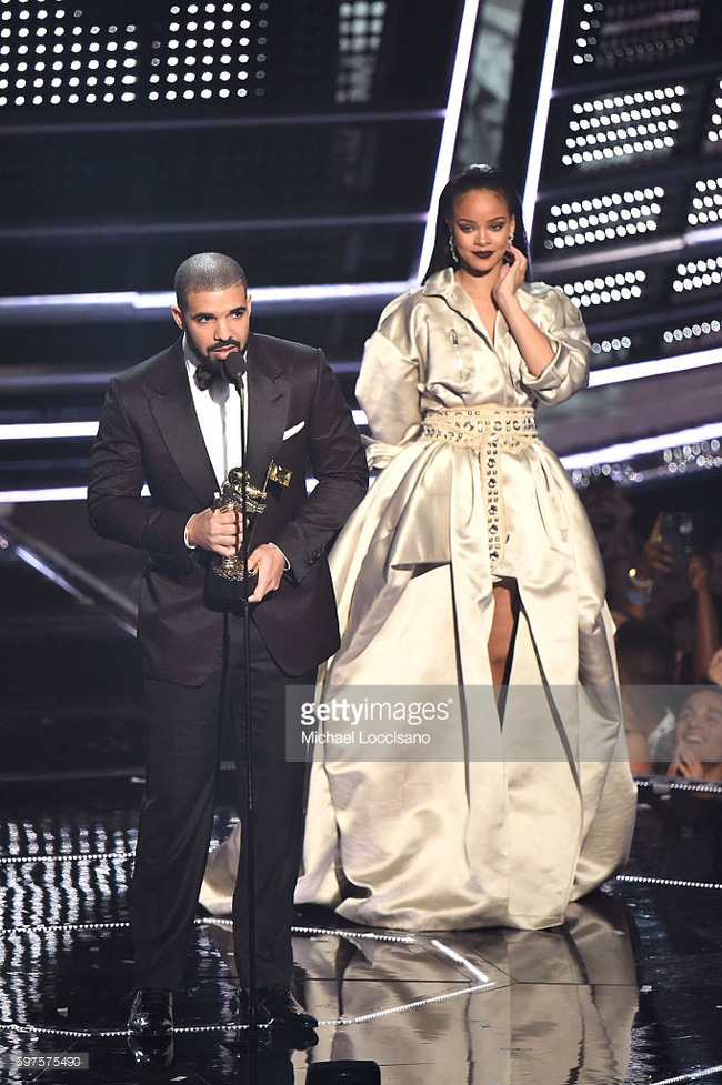 beyonce vuot qua adele danh giai video xuat sac nhat nam