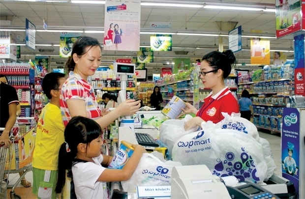 ban le hang hoa thu ve hon 74 ty usd sau 7 thang