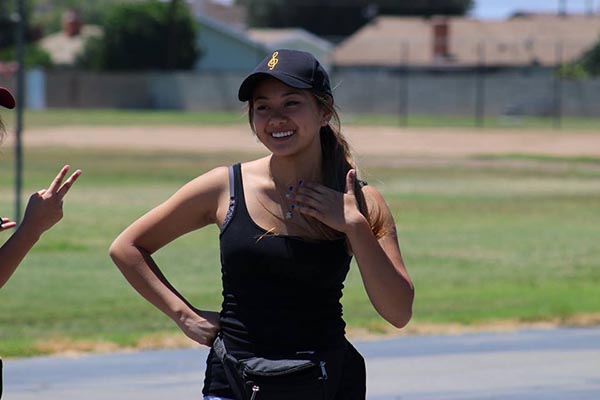 nhan sac con gai ruot vua tron 18 tuoi cua mc ky duyen