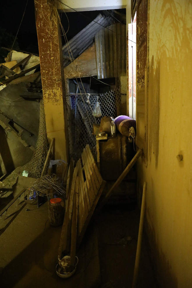 trang dem xe da xoi tung bun dat tim kiem nguoi mat tich sau tran lu lich su o yen bai