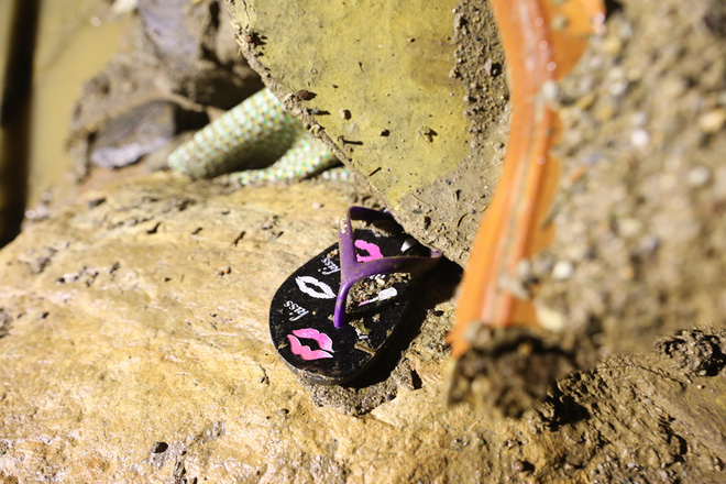 trang dem xe da xoi tung bun dat tim kiem nguoi mat tich sau tran lu lich su o yen bai