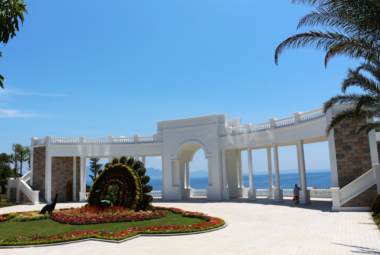 vinpearl land mo cua doi van hoa cong vien thuc vat doc dao nhat viet nam