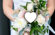 indonesia cac cap doi dua nhau chi khung de co nhung dam cuoi xa hoa ngat troi khoe tren instagram