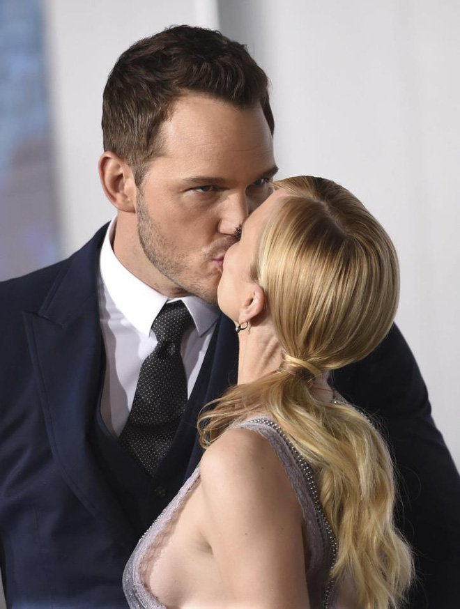 jennifer lawrence bi do loi la nguoi pha hoai hanh phuc cua vo chong chris pratt