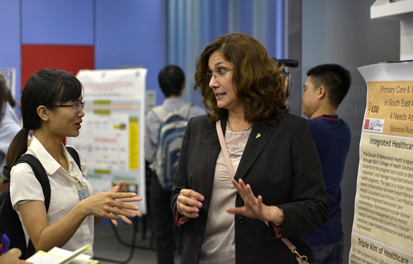 hoa ky tai tro nghien cuu dung co vetiver phuc hoi dat nhiem dioxin tai san bay bien hoa