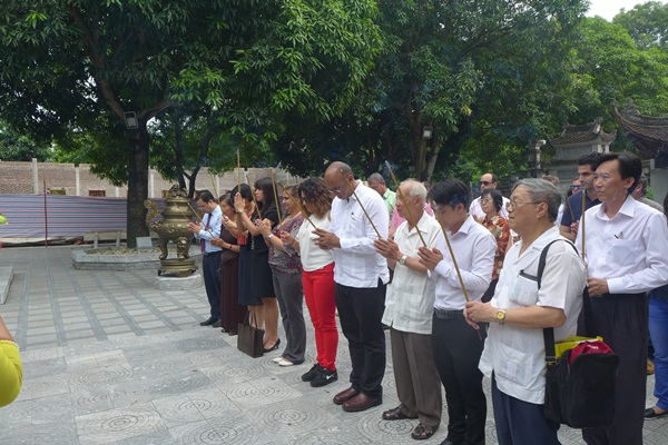 ky niem 64 nam cuoc tien cong moncada ngay quat khoi dan toc cua nhan dan cuba