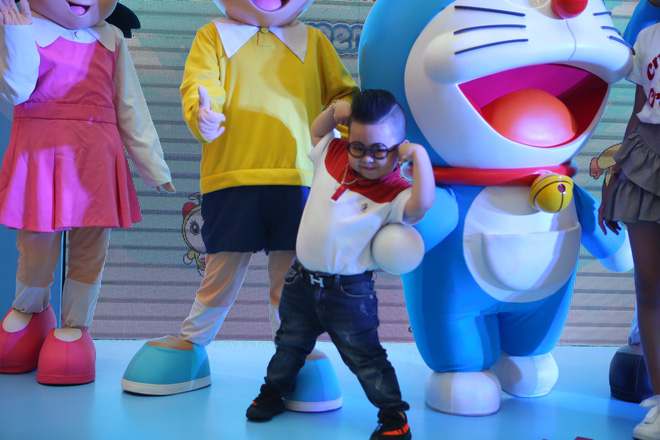 cau be but chi ku tin cuoi tit mat dang yeu ben thien than nhi bao an