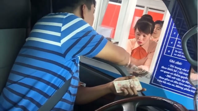 cang thang o tram thu phi cai lay thong tin tu hai thu truong bo gtvt