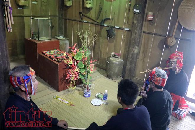 doc dao le hoi het cha cua dong bao dan toc thai