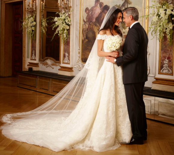 getty images tiet lo danh sach 10 chiec vay dam dat nhat moi thoi dai