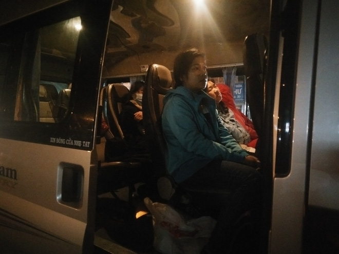 tiep tuc gia han dieu tra noi dau chat chong cua nguoi me co be gai 13 tuoi tu tu nghi bi hang xom hiep dam