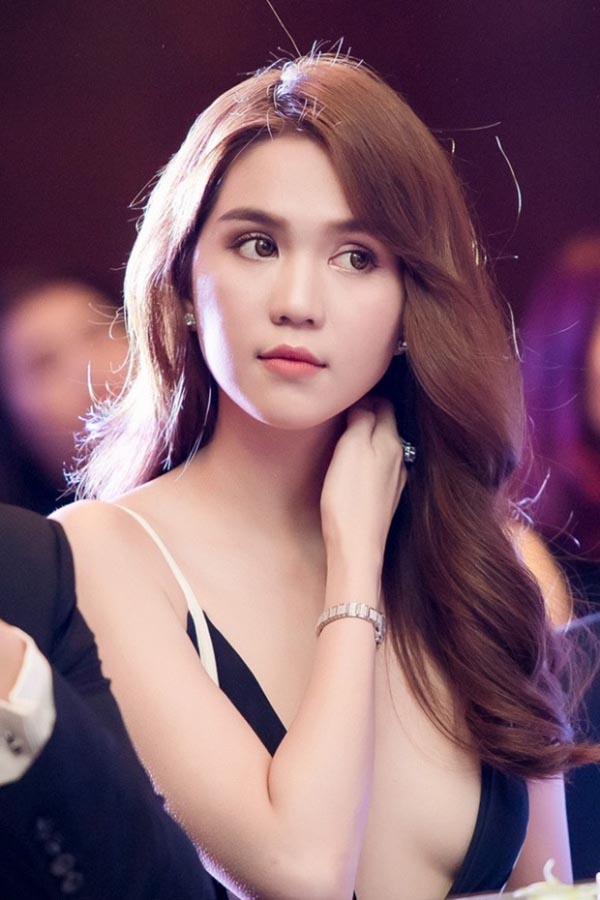 thong tin hiem hoi ve ban trai cua truong ngoc anh ngoc trinh minh hang