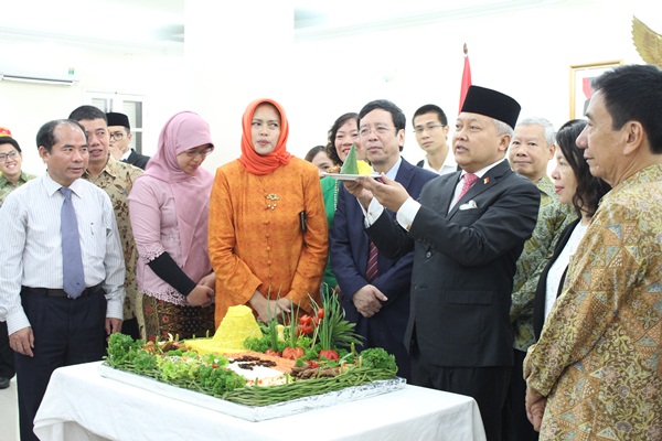 ky niem 72 nam quoc khanh indonesia tai ha noi