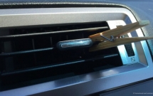 du la phong ngu hay o to cung se thom bat ngo nho meo gan kep quan ao vao may lanh