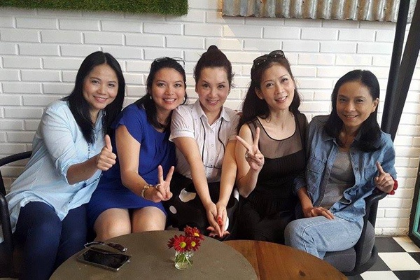 phim co trang viet an khach 1 thoi pham cong cuc hoa sau 30 nam nguoi chet tre nguoi van co don